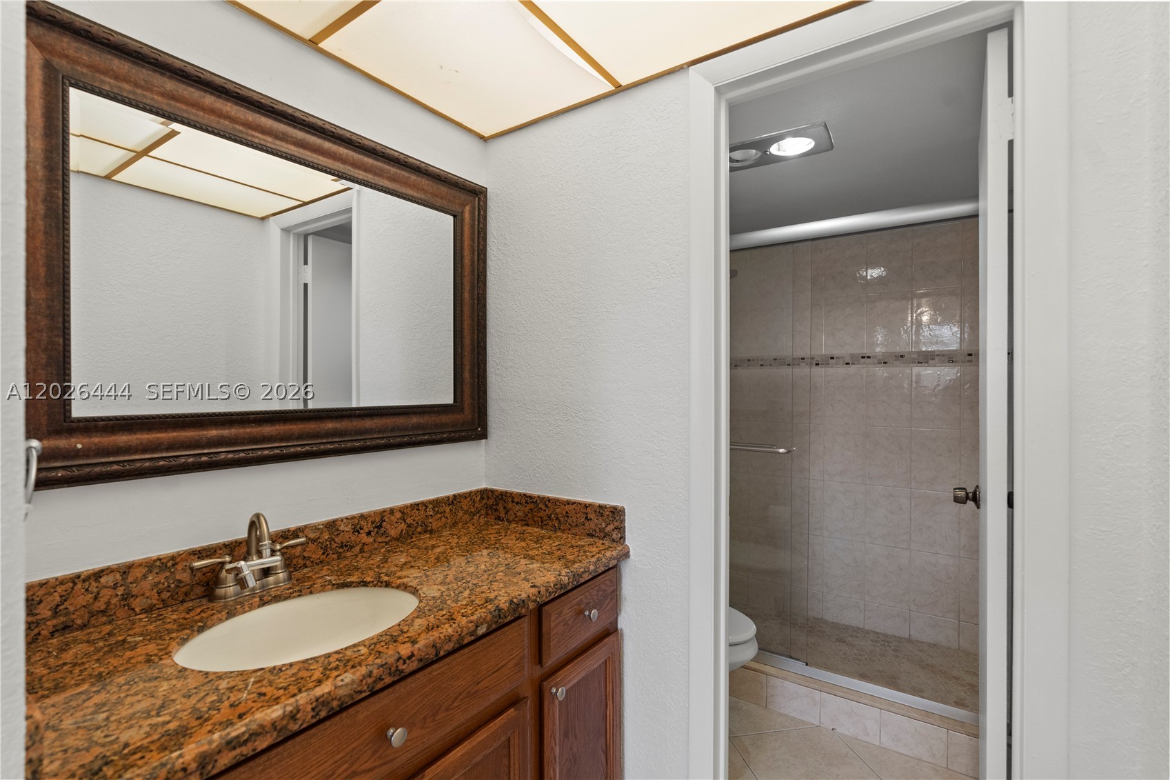 OMEGA CONDO NO 3 - Residential