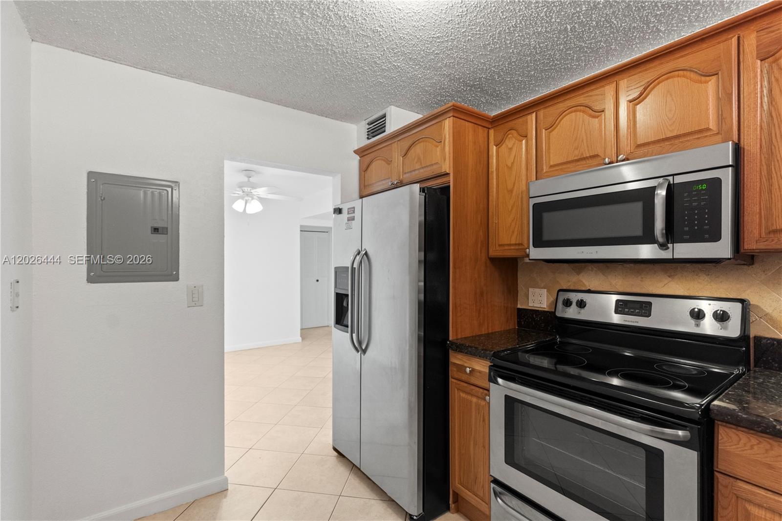 OMEGA CONDO NO 3 - Residential