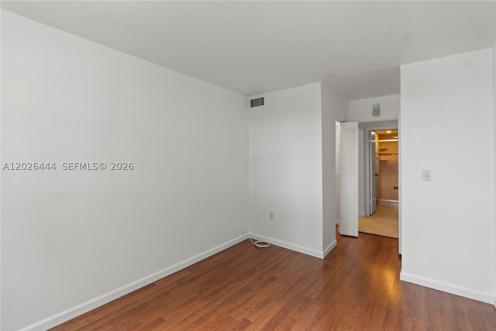 OMEGA CONDO NO 3 - Residential
