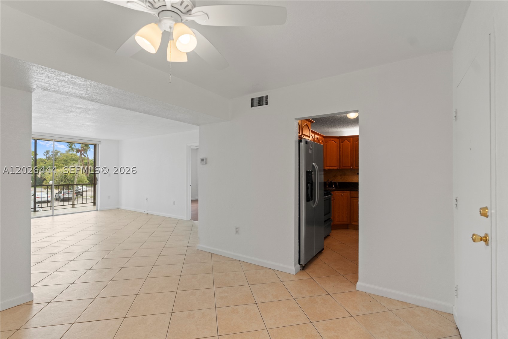 OMEGA CONDO NO 3 - Residential
