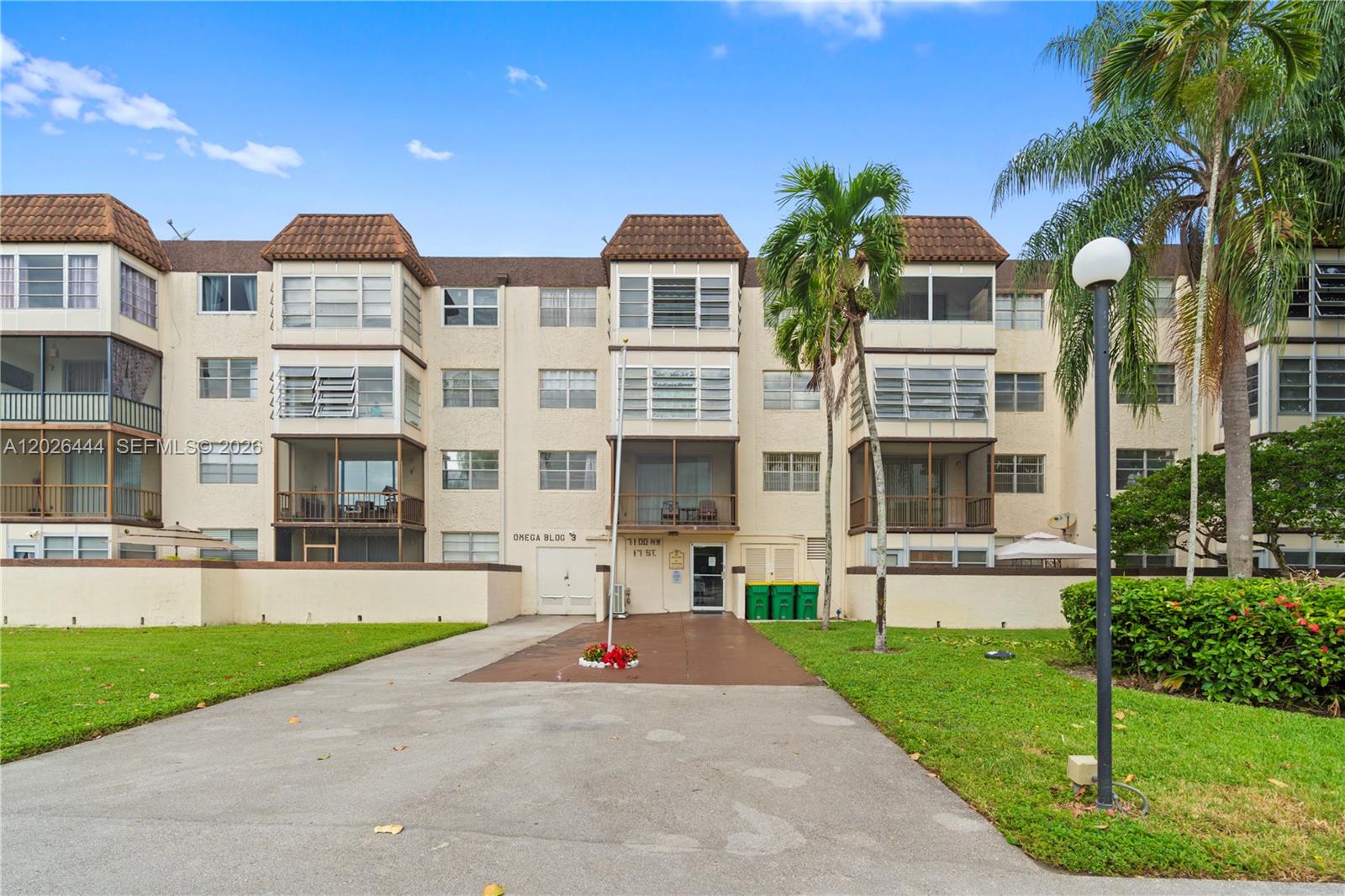 OMEGA CONDO NO 3 - Residential