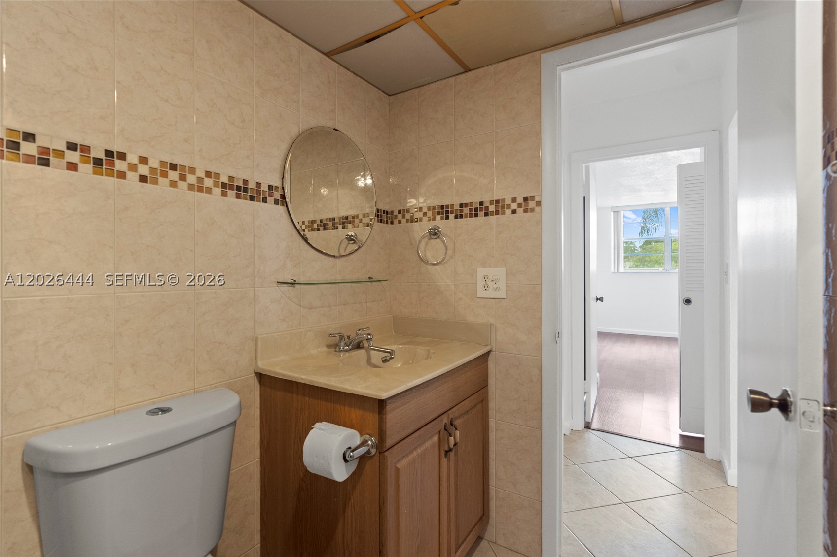 OMEGA CONDO NO 3 - Residential