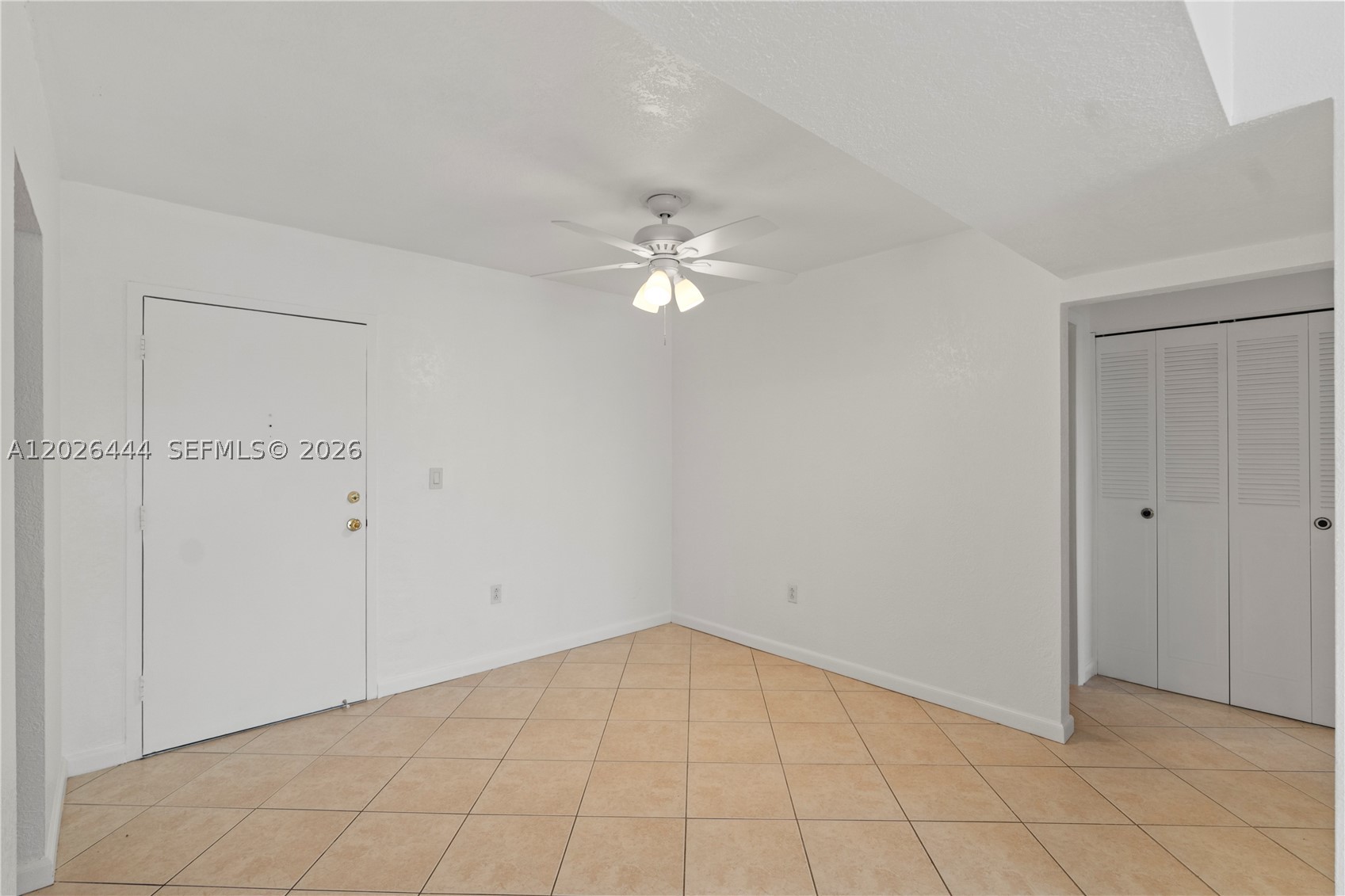 OMEGA CONDO NO 3 - Residential