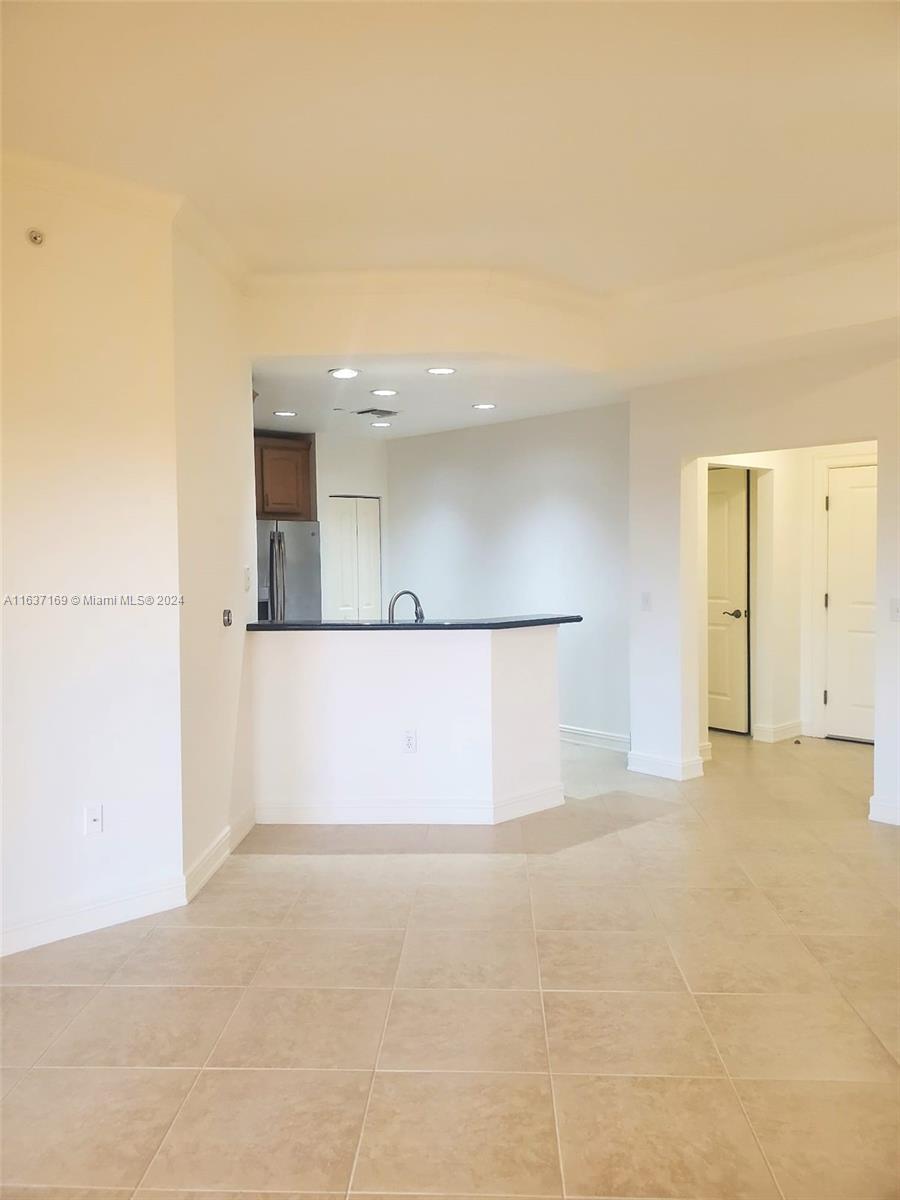 WESTON 55 PLUS CONDO - Residential Lease