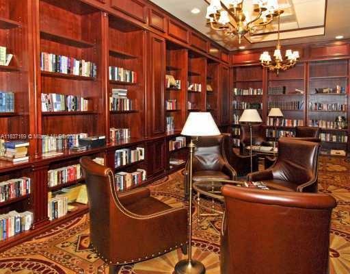WESTON 55 PLUS CONDO - Residential Lease