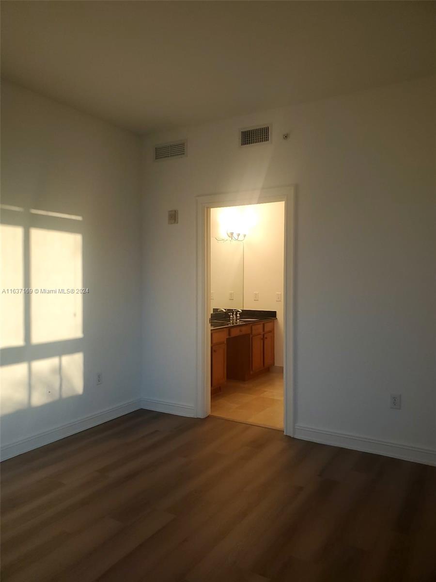 WESTON 55 PLUS CONDO - Residential Lease