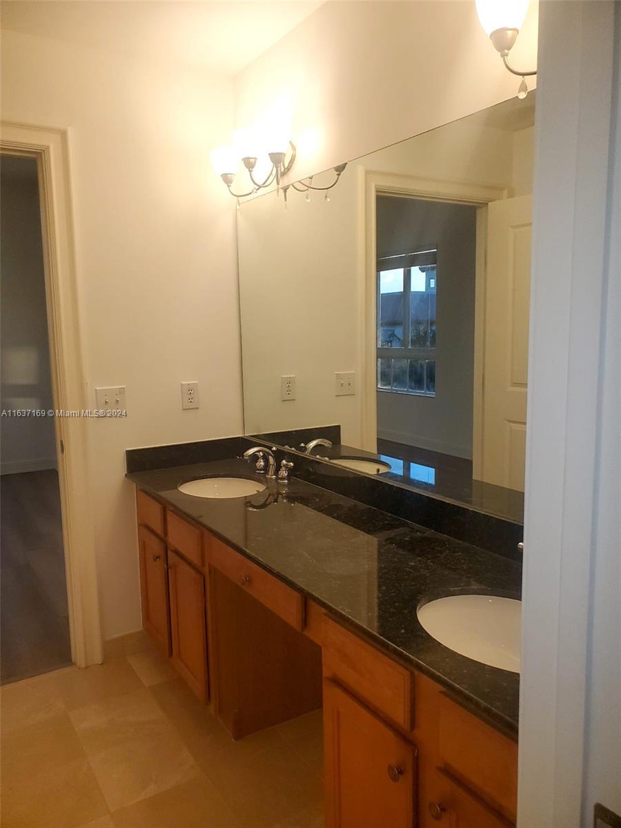 WESTON 55 PLUS CONDO - Residential Lease