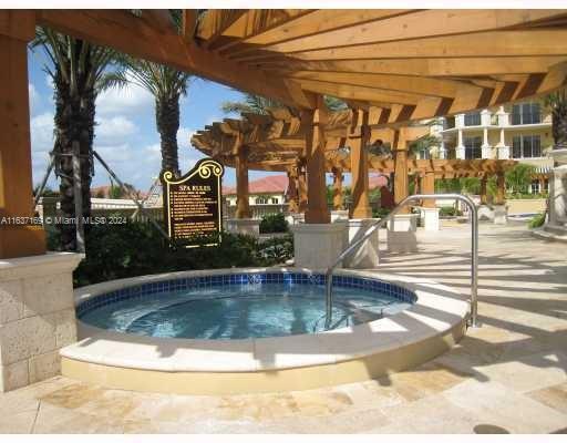 WESTON 55 PLUS CONDO - Residential Lease