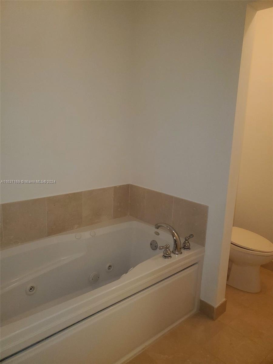 WESTON 55 PLUS CONDO - Residential Lease