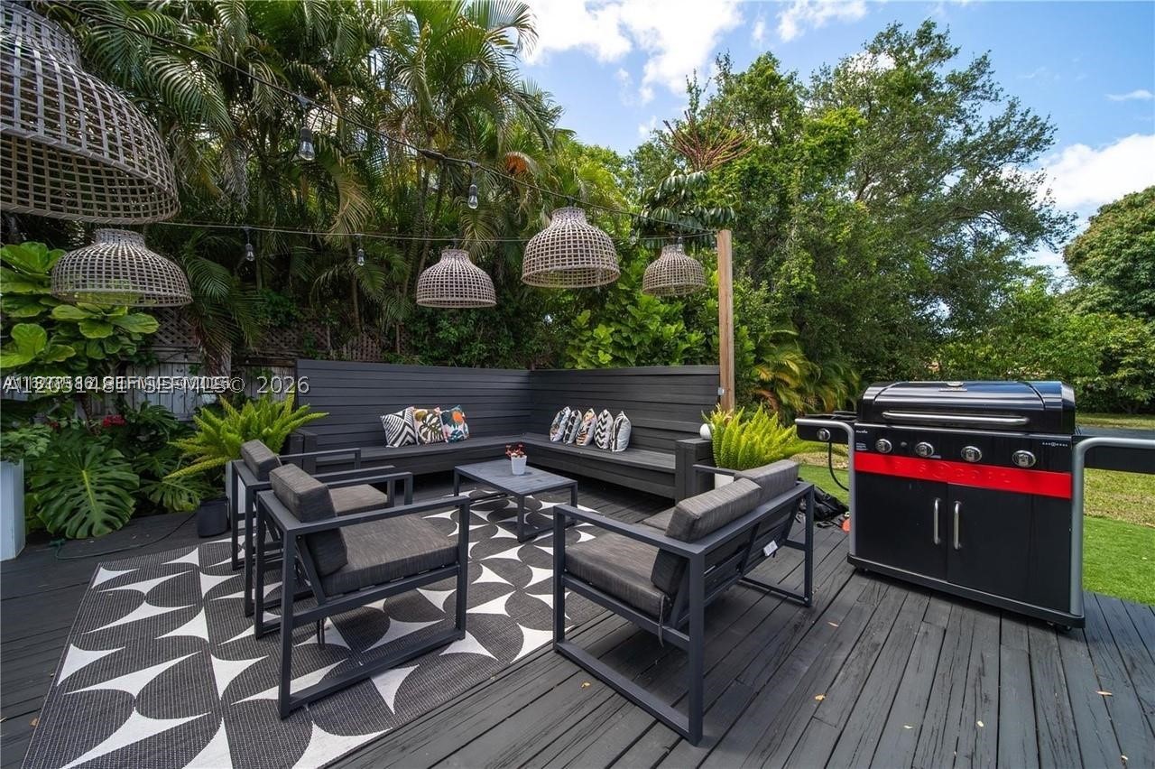 GRIFFING BISCAYNE PK EST - Residential Lease