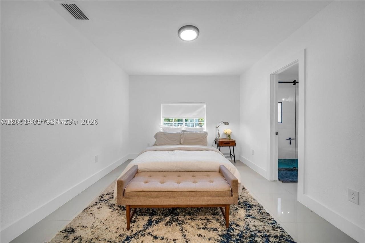 GRIFFING BISCAYNE PK EST - Residential Lease