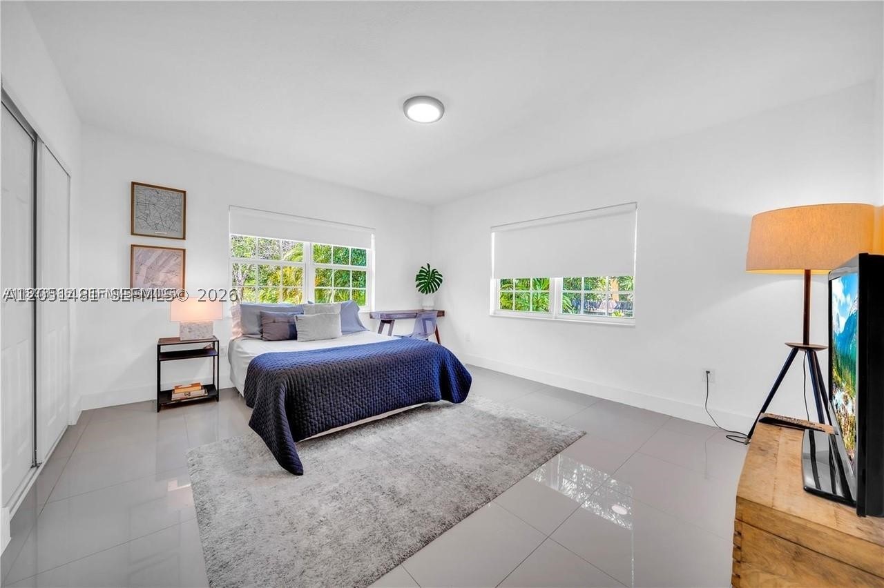 GRIFFING BISCAYNE PK EST - Residential Lease