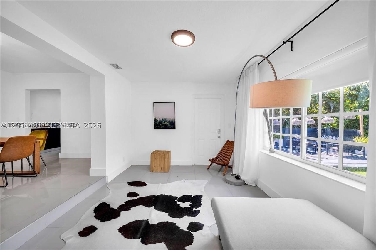 GRIFFING BISCAYNE PK EST - Residential Lease