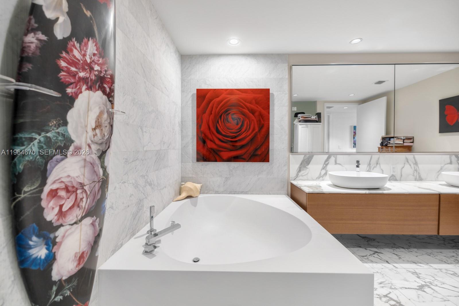 OCEANA BAL HARBOUR CONDO - Residential