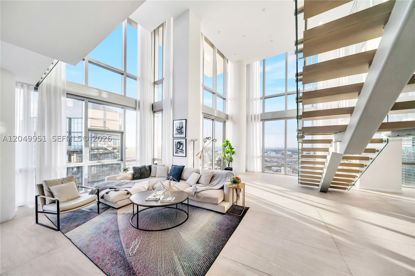 PARAMOUNT MIAMI WORLDCEN - Residential