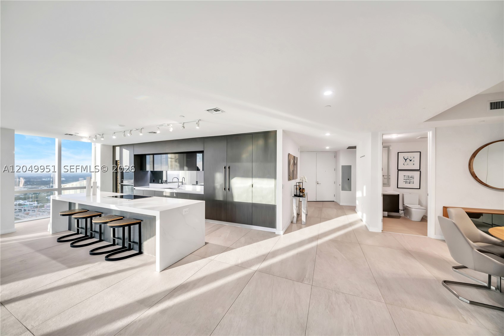 PARAMOUNT MIAMI WORLDCEN - Residential