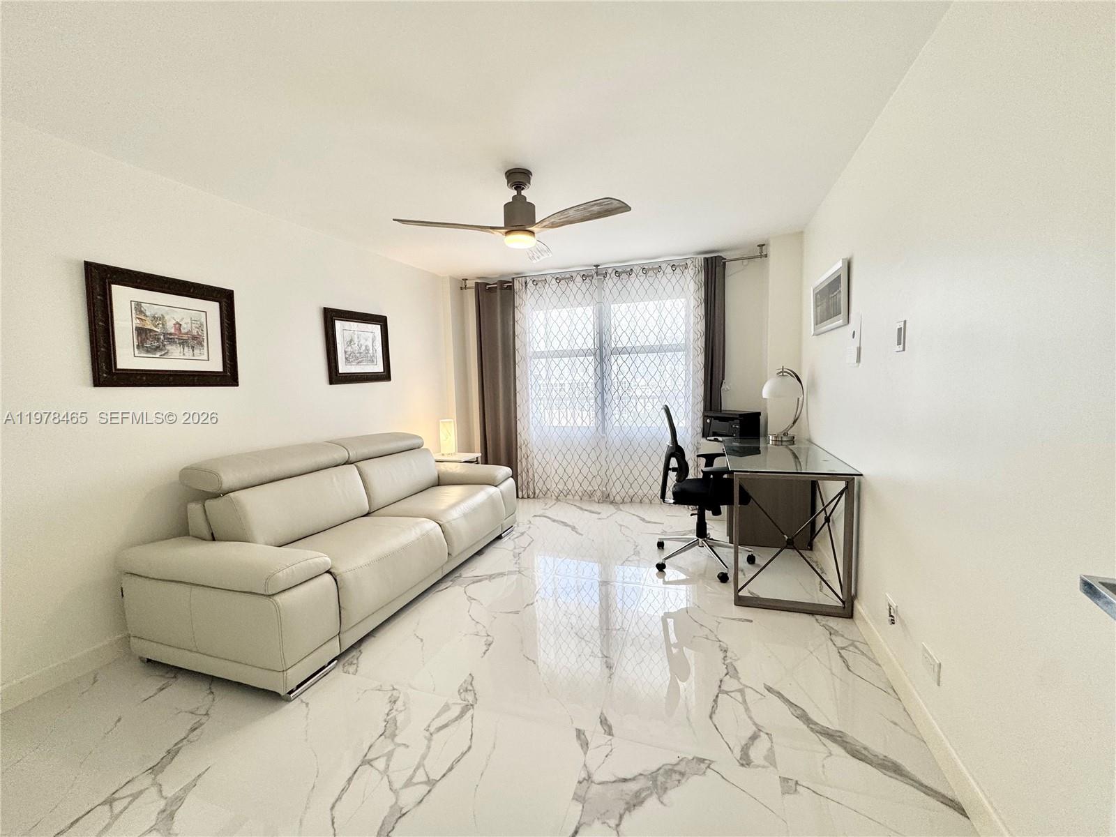 WINSTON TOWERS 400 CONDO - Residential