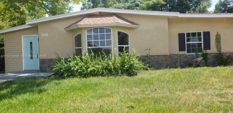 Turnkey Income Property — 2BR/1BA + Bonus Florida Room | Leased Through August

Solid cash-flowing investment in a sought-after Deltona neighborhood. 
This well-maintained 2-bedroom, 1-bath home with a versatile enclosed Florida room is leased through 8/31 at $1,625/month — income from day one, no vacancy, no lease-up.

Highlights:
Existing lease through 8/31, $1,625/month
Bonus Florida room — flexible use, added tenant appeal **
Functional layout, spacious yard, easy to manage
Split floor plan 
Large pantry, dedicated laundry, breakfast nook.

Location:
Near public transit and parks **
Amazon fulfillment center nearby — strong tenant demand **
Close to shopping, dining; 30 min to the beach **

Showings: Tenant-occupied. Weekend showings with advance notice only.

Serious investors: financials and lease terms available upon request.