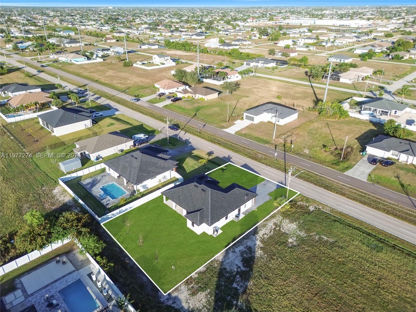 CAPE CORAL - Residential