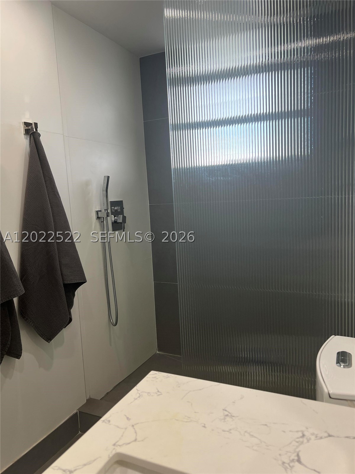 ISLAND SHORES CONDO - Residential