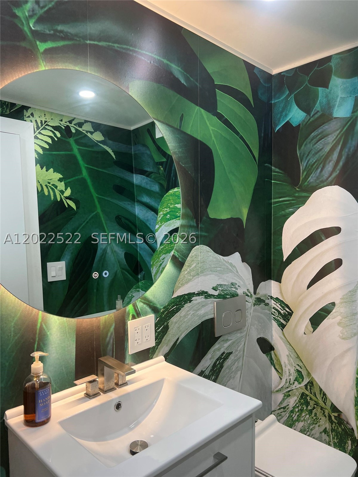 ISLAND SHORES CONDO - Residential