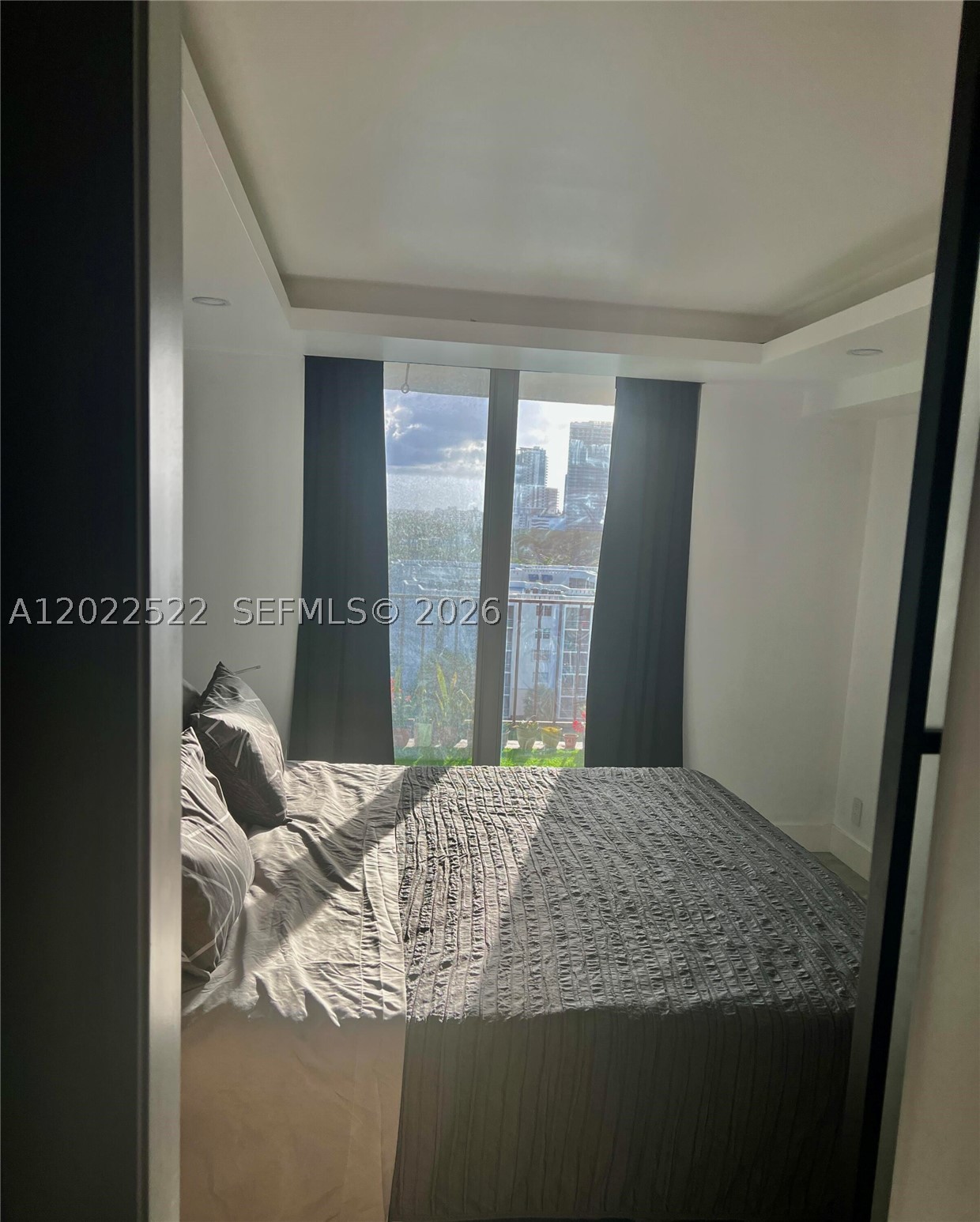 ISLAND SHORES CONDO - Residential