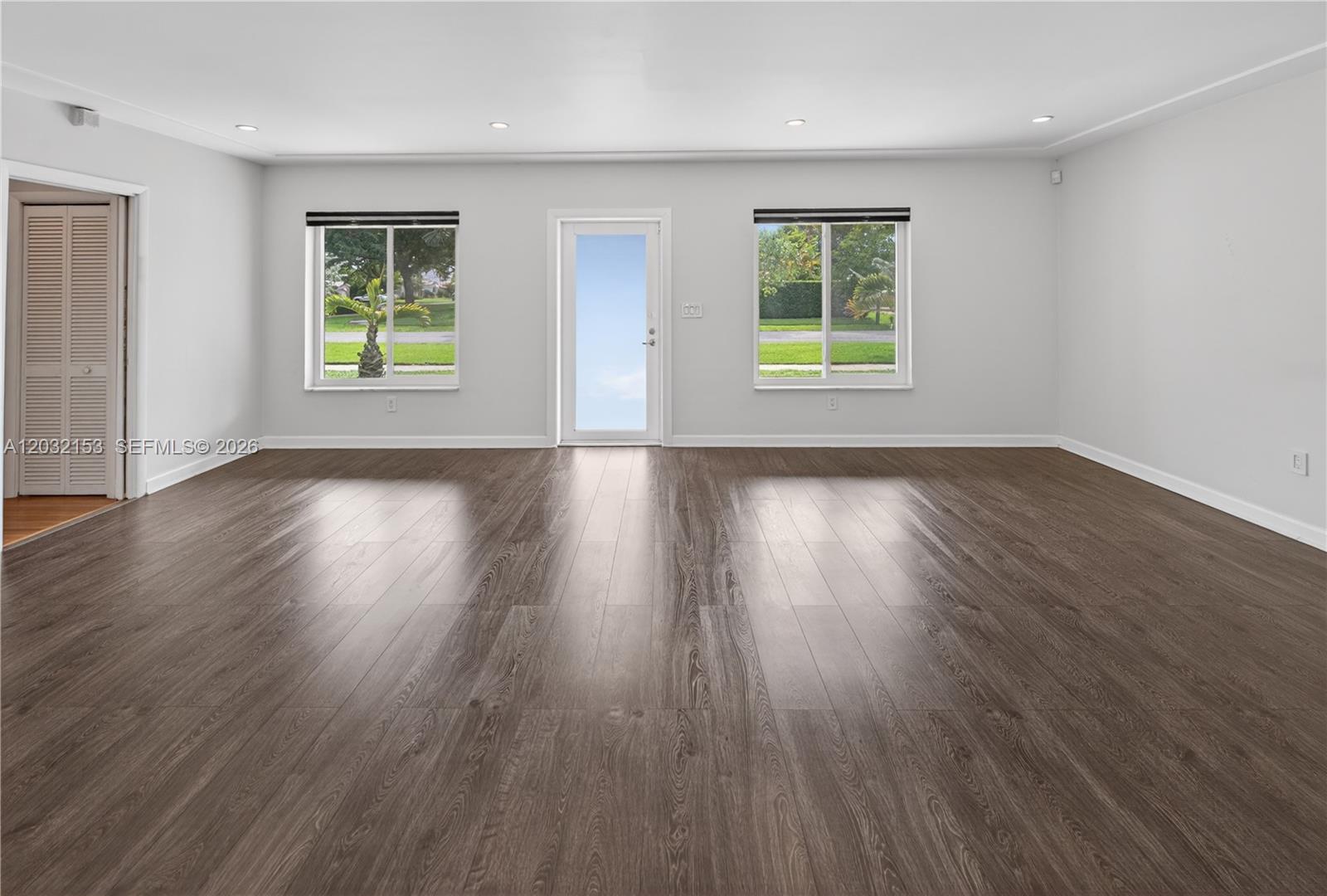 MIAMI SHORES SEC 1 AMD - Residential Lease