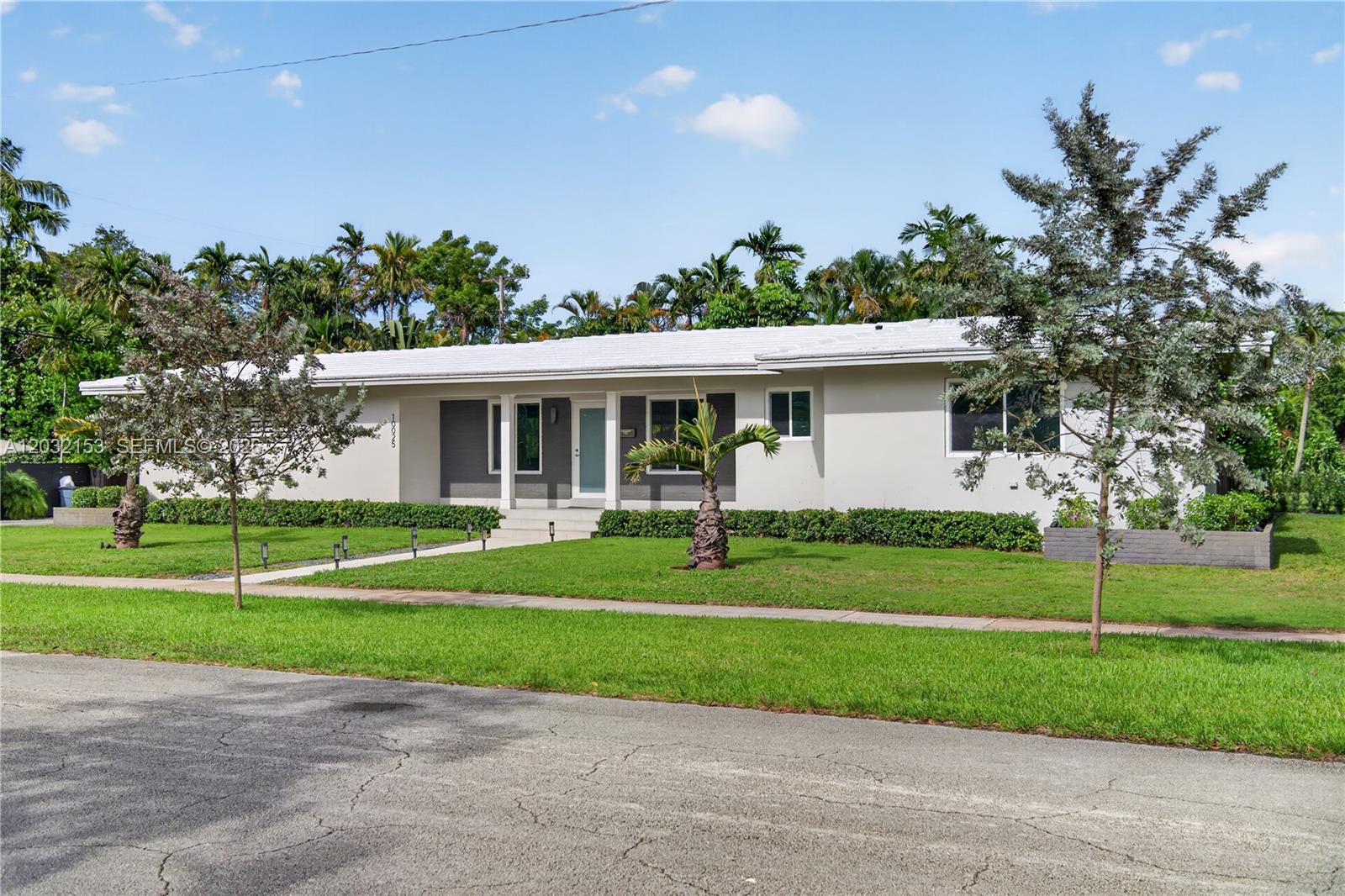MIAMI SHORES SEC 1 AMD - Residential Lease