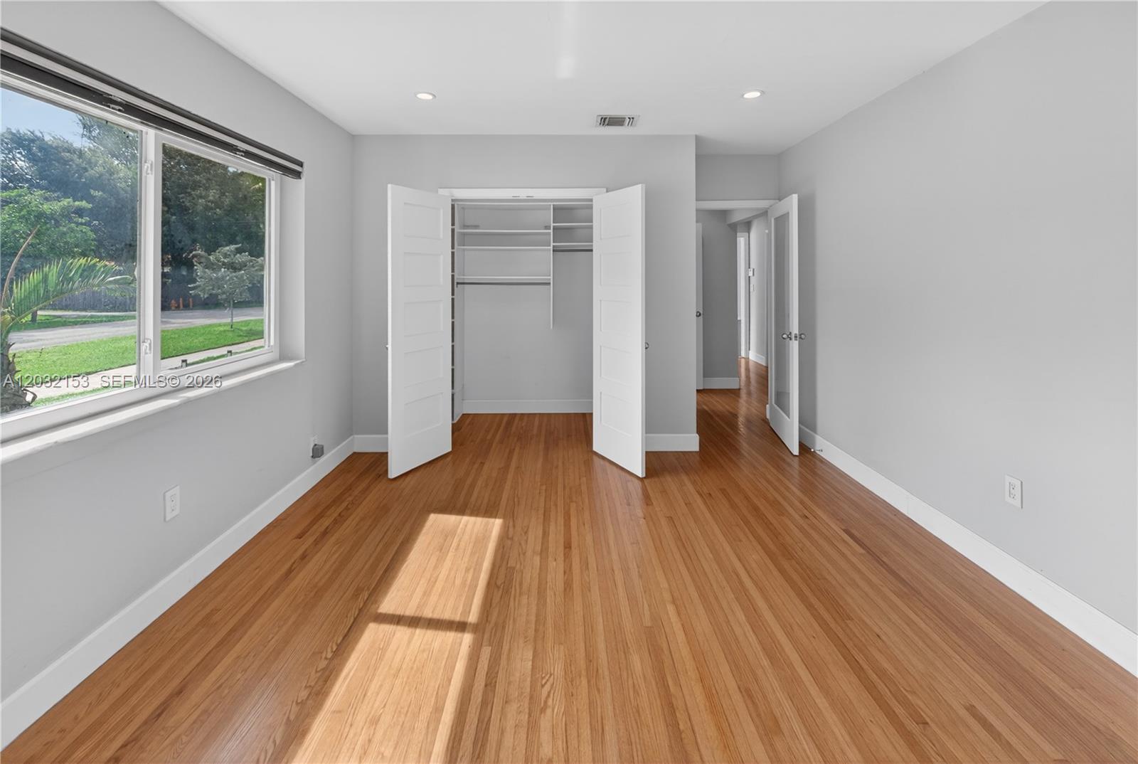 MIAMI SHORES SEC 1 AMD - Residential Lease