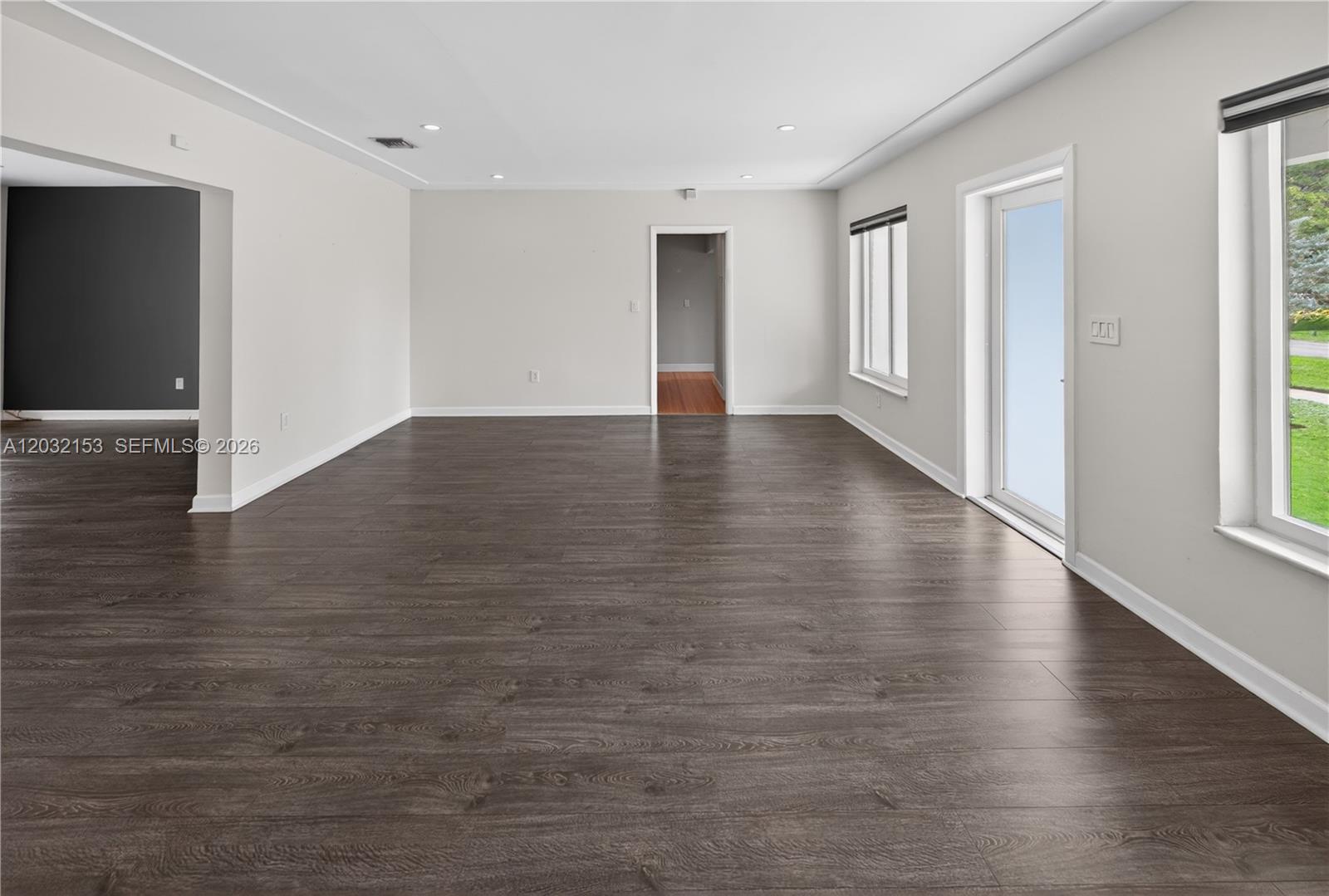 MIAMI SHORES SEC 1 AMD - Residential Lease