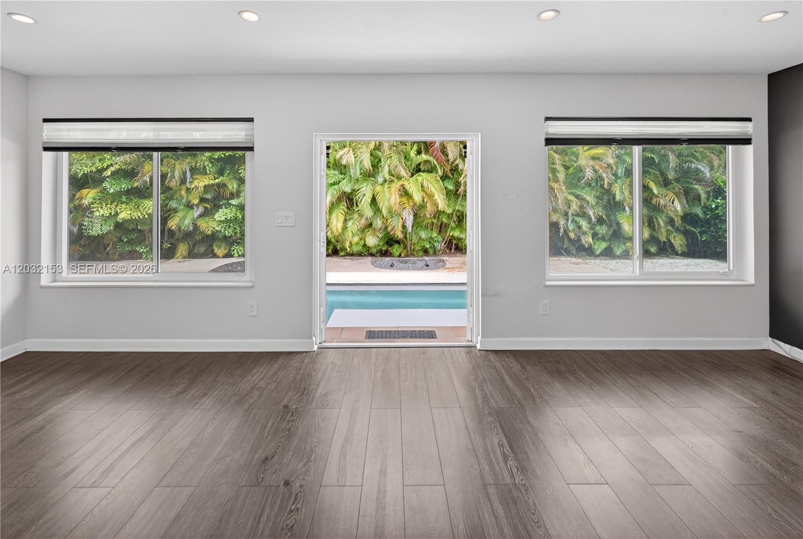 MIAMI SHORES SEC 1 AMD - Residential Lease