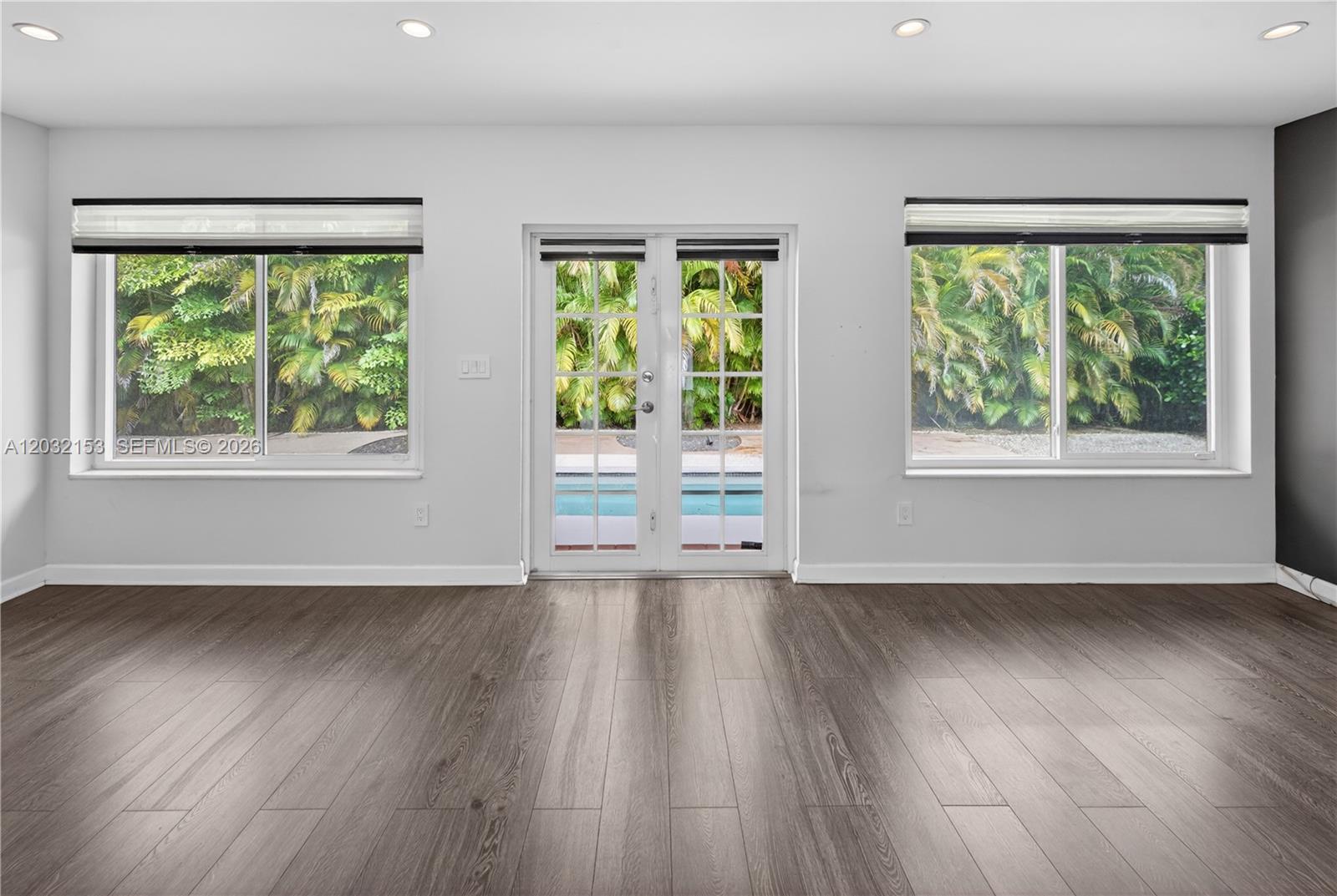 MIAMI SHORES SEC 1 AMD - Residential Lease