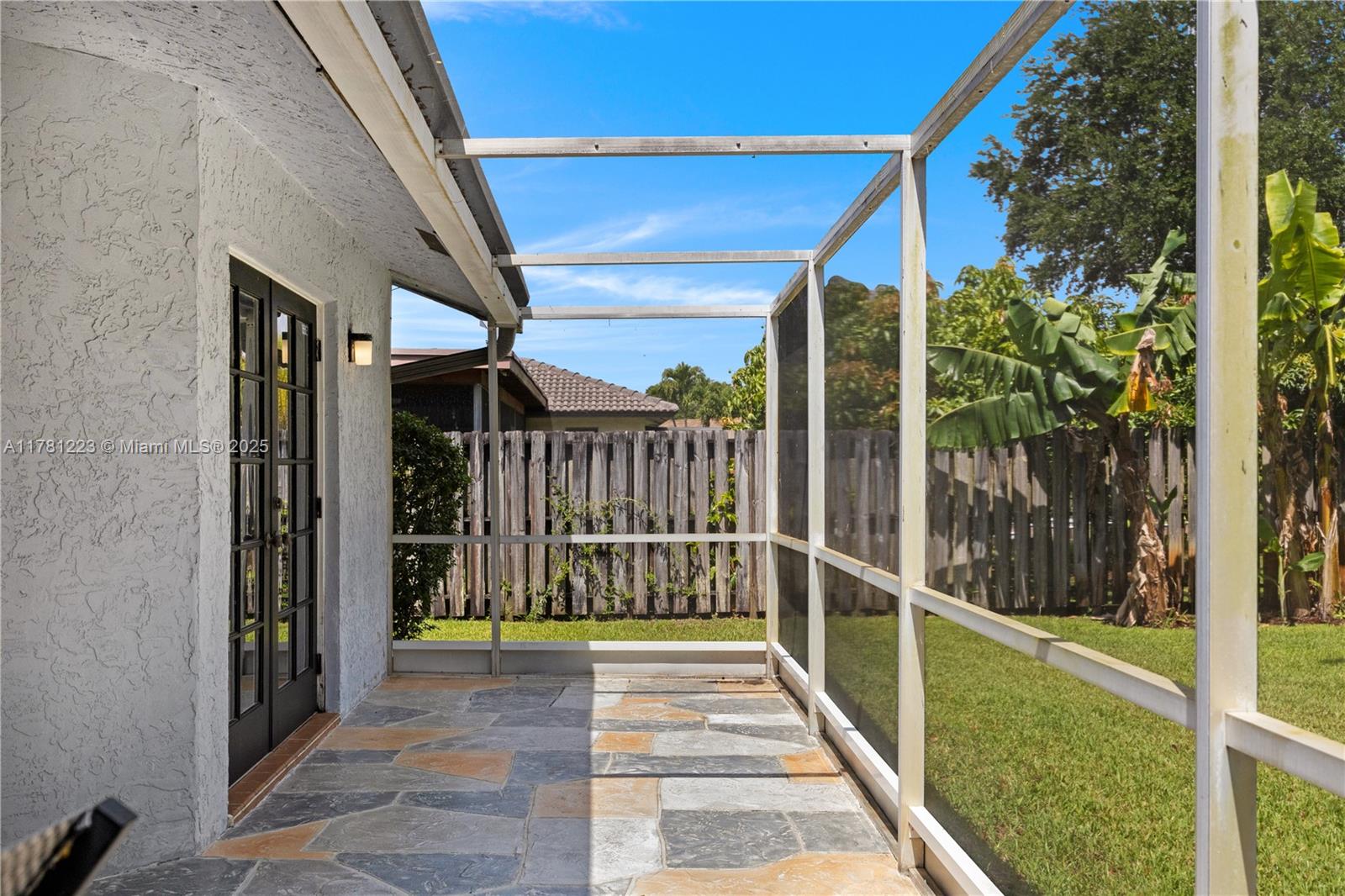 JACARANDA LAKES SEC 1 - Residential
