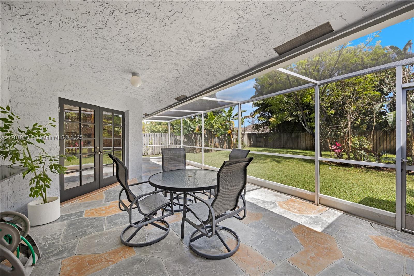 JACARANDA LAKES SEC 1 - Residential