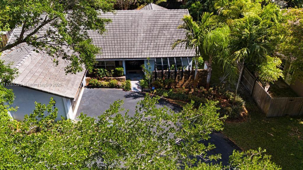 JACARANDA LAKES SEC 1 - Residential