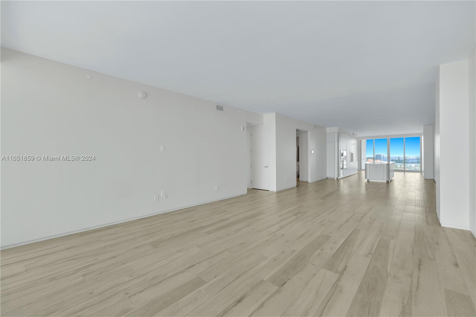 JADE SIGNATURE CONDO - Residential