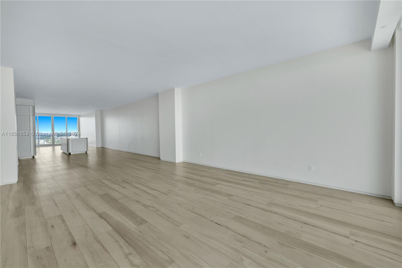 JADE SIGNATURE CONDO - Residential
