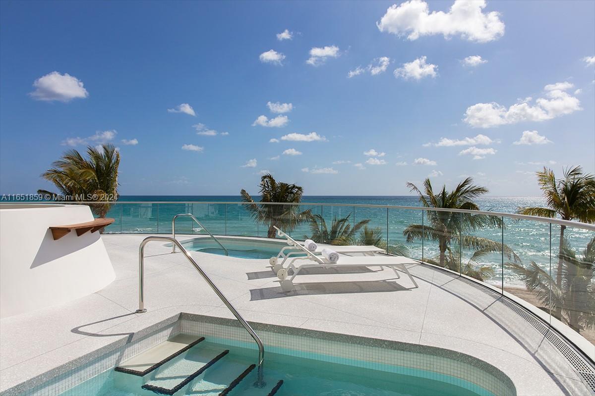 JADE SIGNATURE CONDO - Residential