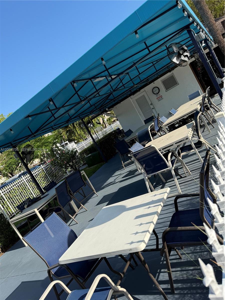 NO 19 PALM-AIRE COUNTRY C - Residential