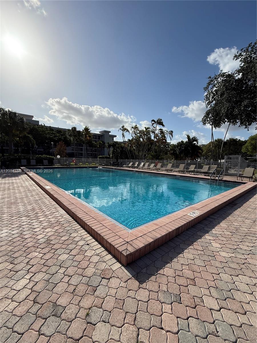 NO 19 PALM-AIRE COUNTRY C - Residential