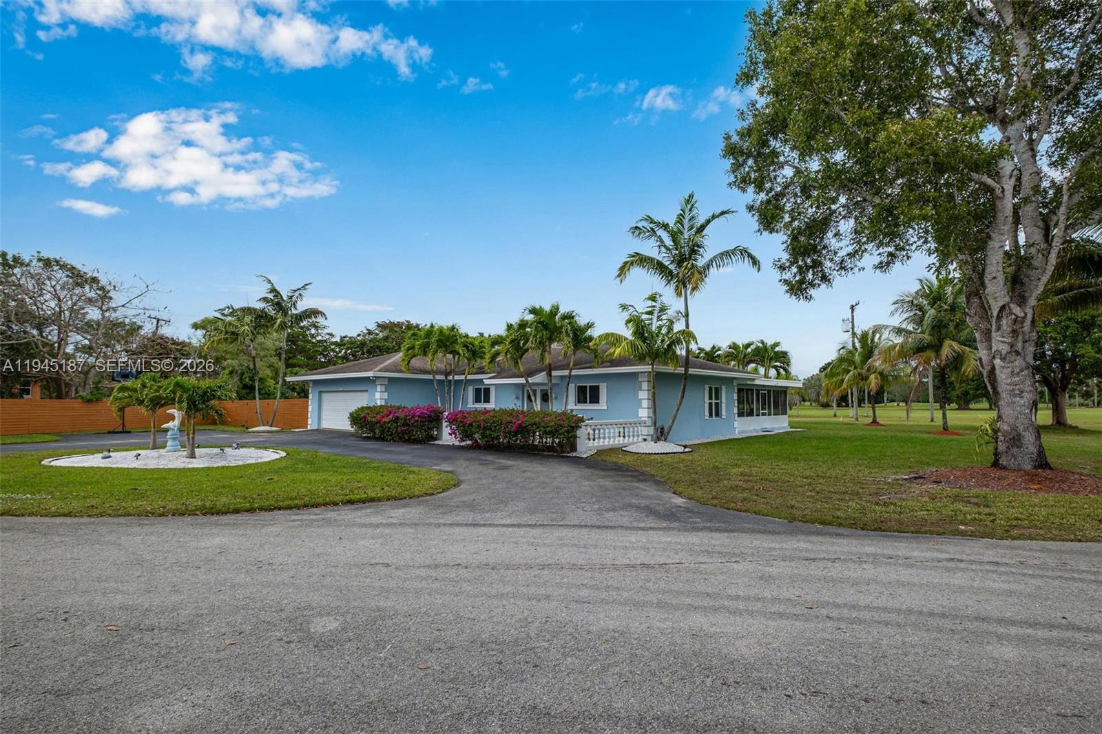 COUNTRY CLUB ESTS OF HOME - Residential