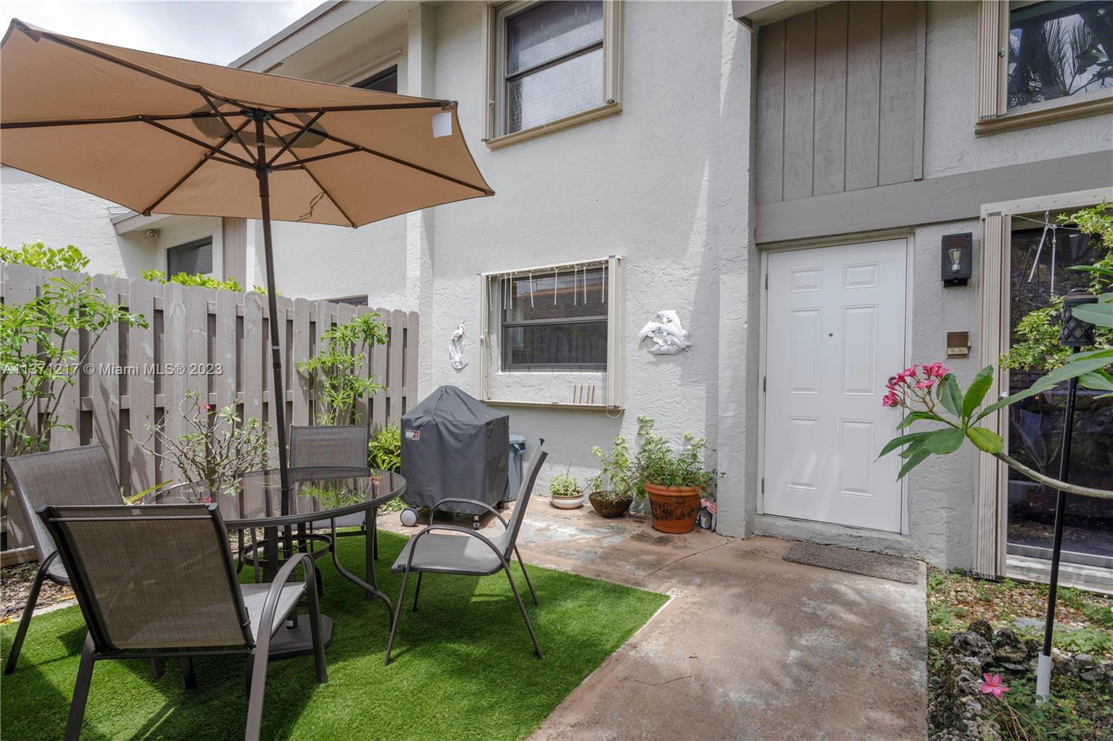 Highly desirable in Sabal Chase Townhouse, quiet and safe neighborhood,2 beds 1 and 1/2 baths with 1380 sq ft of Living Space!!, ready to move in, on a Cul-de-Sac setting. One car detached garage and 2 charming outdoor spaces, visitors parking, Private Courtyard to have BBQ's and family gatherings and a wonderful back patio with a green open area to relax and enjoy the quiet sunsets. Remodeled kitchen, with a gas stove and lots of storage space. Sabal Chase is a Pet Friendly community that offers plenty of amenities to enjoy such as; Gym, Tennis courts, Racquetball courts, Pool and fenced space to park recreational vehicles, easy access to mayor highways and near Miami-Dade campus, Killian Palms Country Club, Baptist Hospital and Mayor retail and groceries stores. Only qualified buyers.