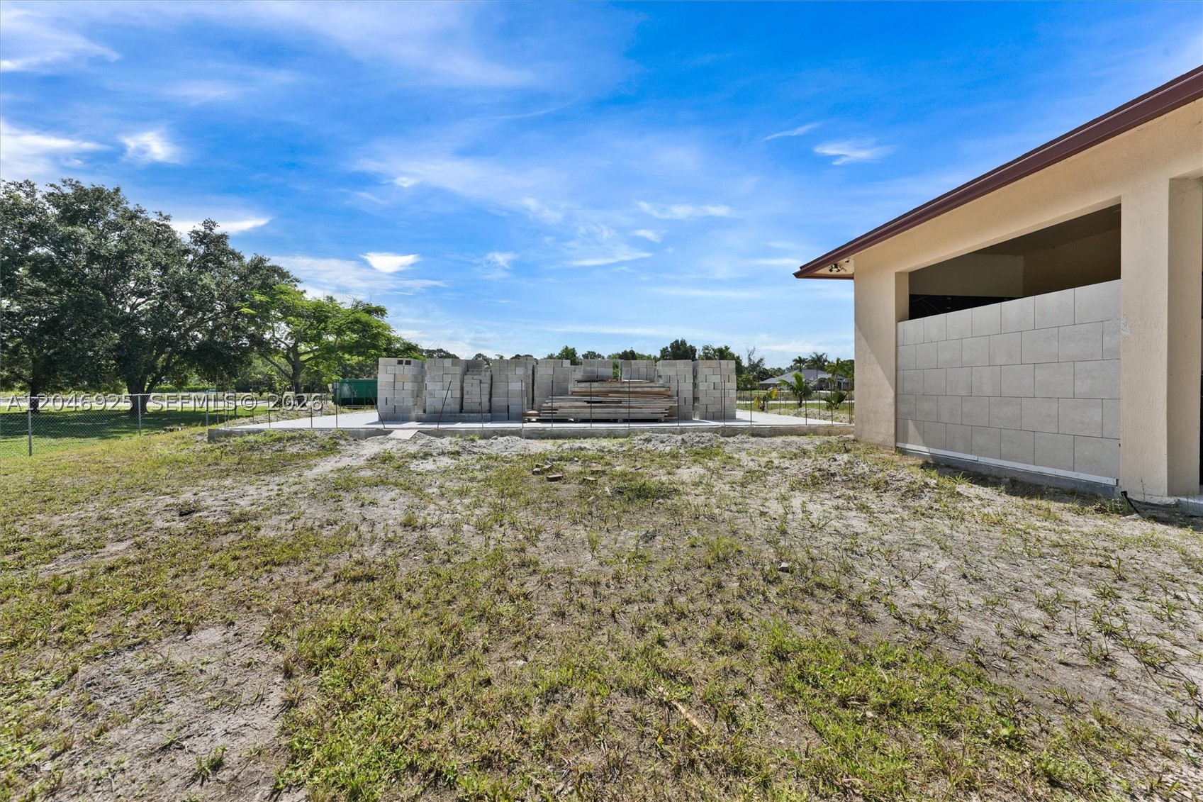 Acreage & unrec - Residential