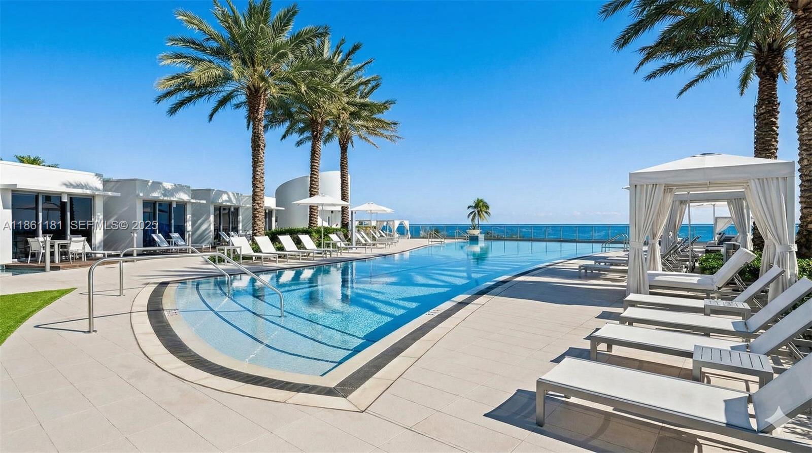 PARAMOUNT FT LAUDERDALE C - Residential