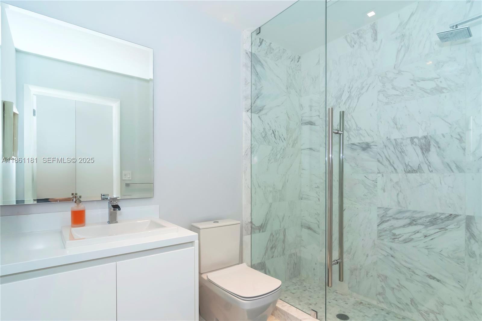 PARAMOUNT FT LAUDERDALE C - Residential
