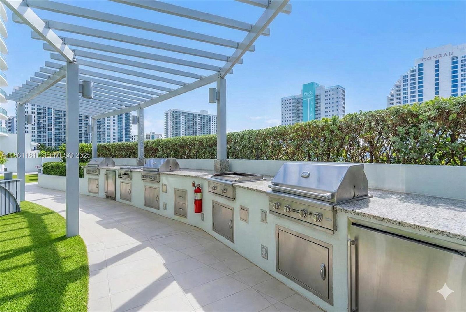 PARAMOUNT FT LAUDERDALE C - Residential