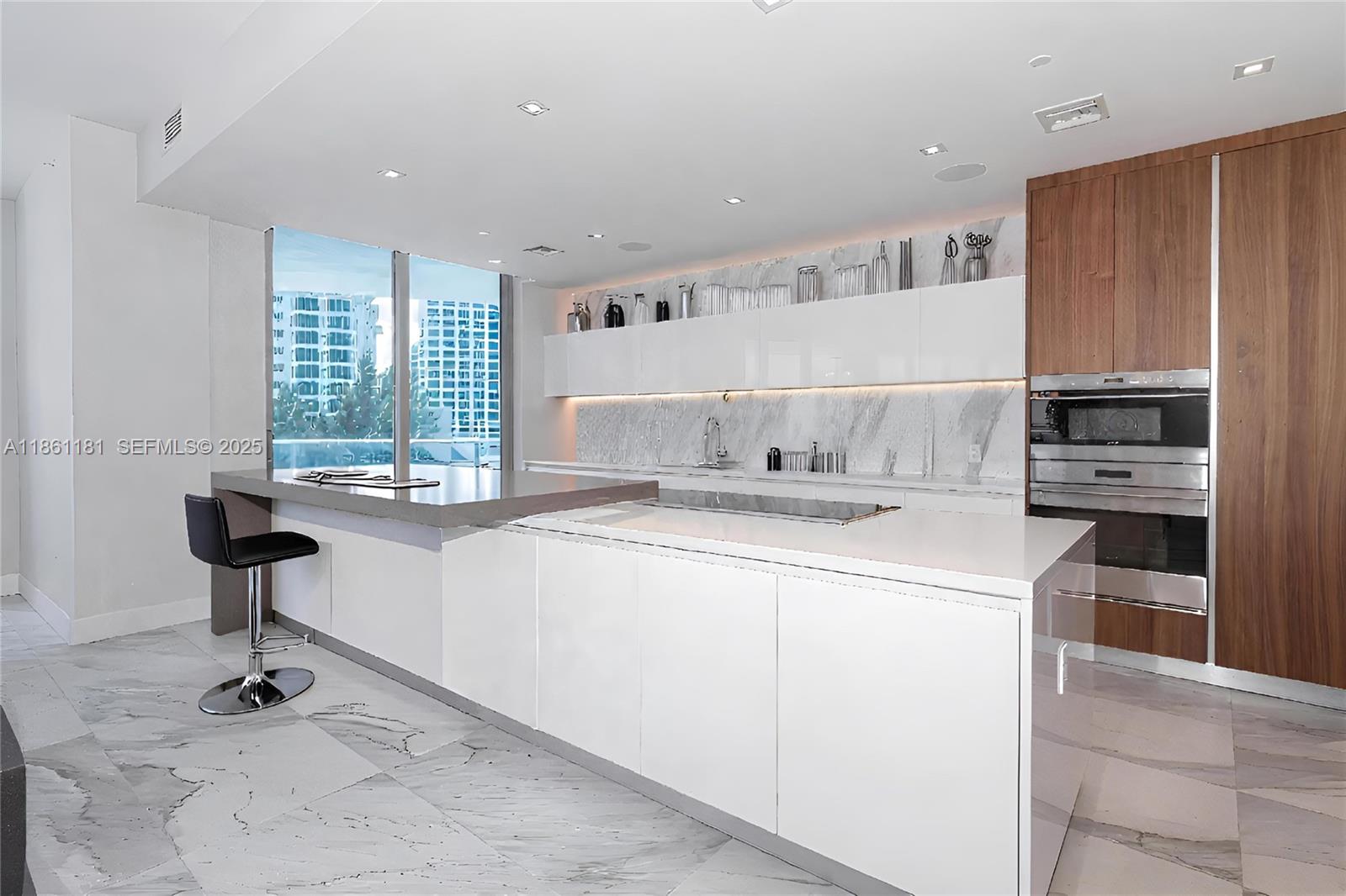 PARAMOUNT FT LAUDERDALE C - Residential
