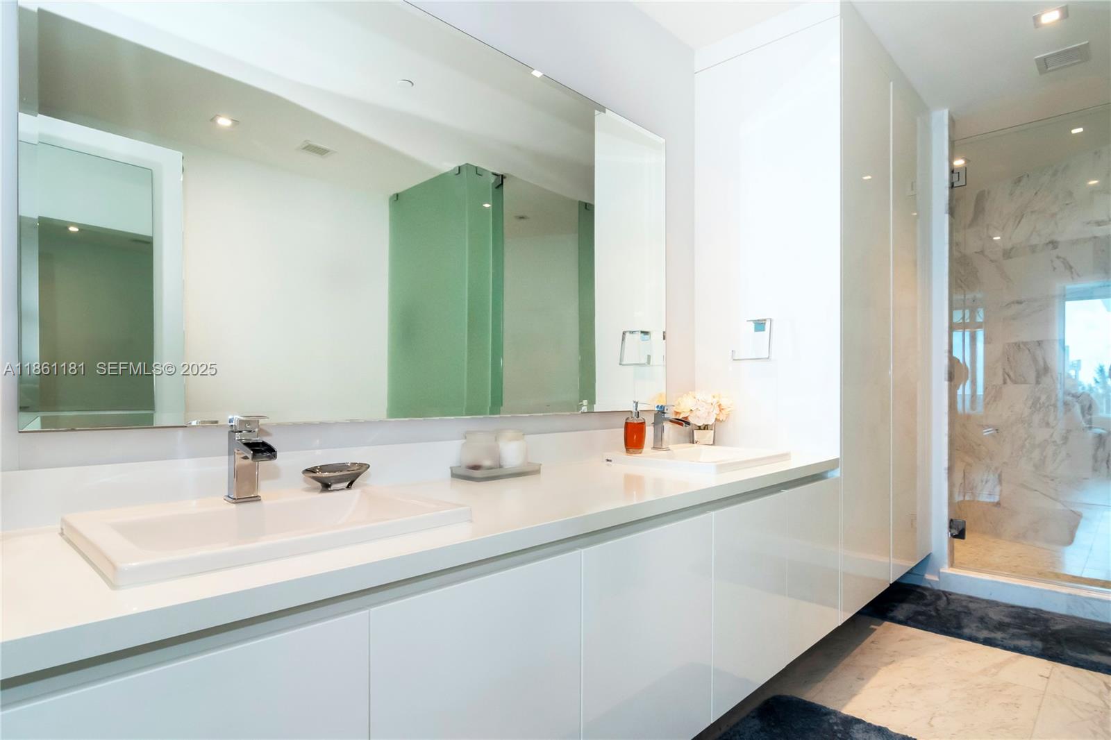 PARAMOUNT FT LAUDERDALE C - Residential
