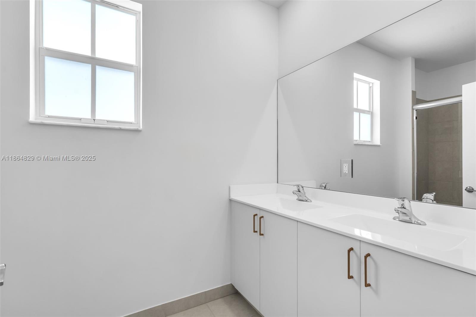 WINDSOR SQUARE - Residential