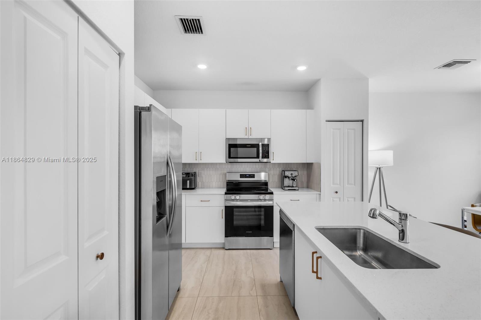 WINDSOR SQUARE - Residential